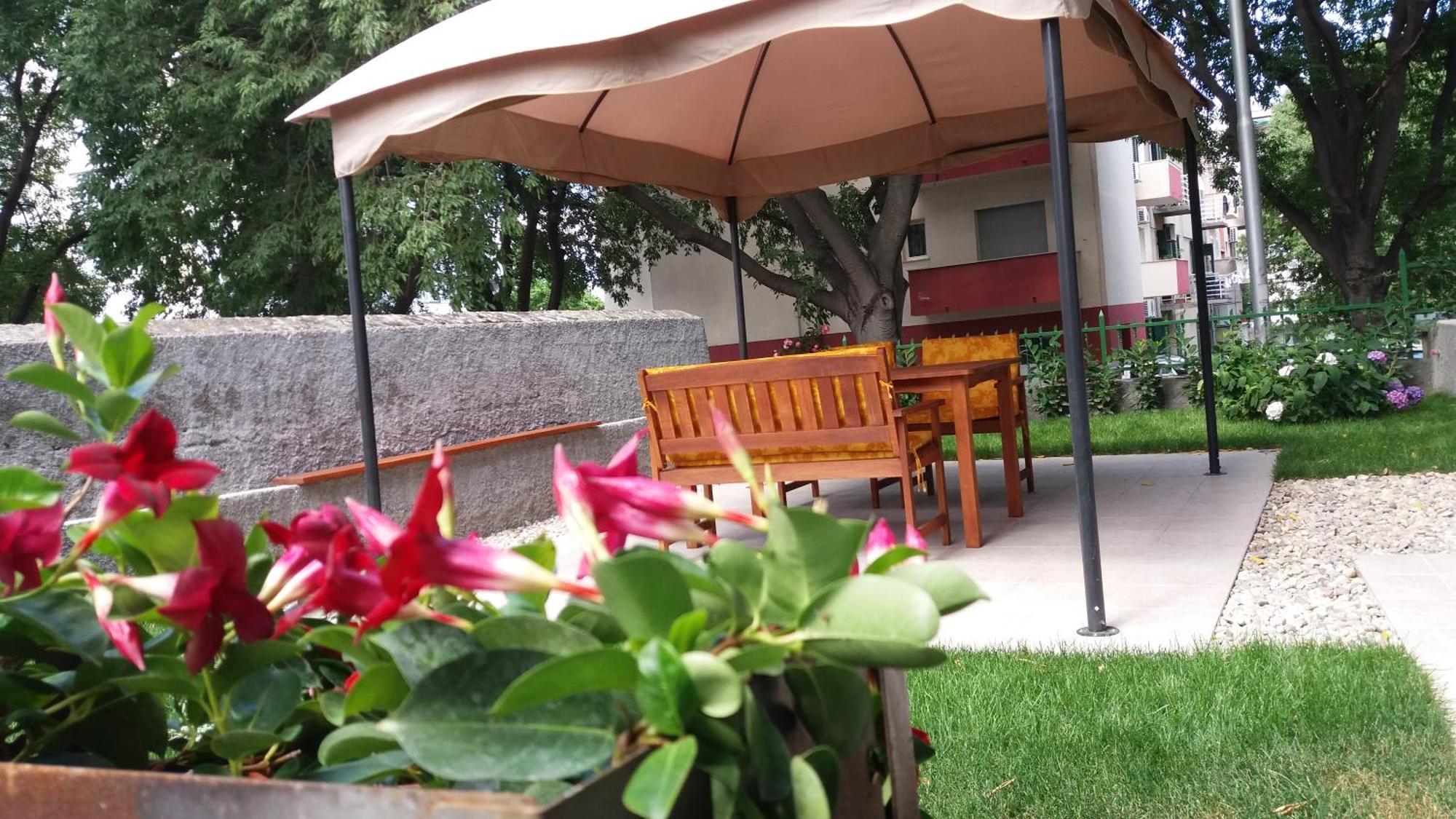 Garden Apartment Vanya 斯普利特 外观 照片